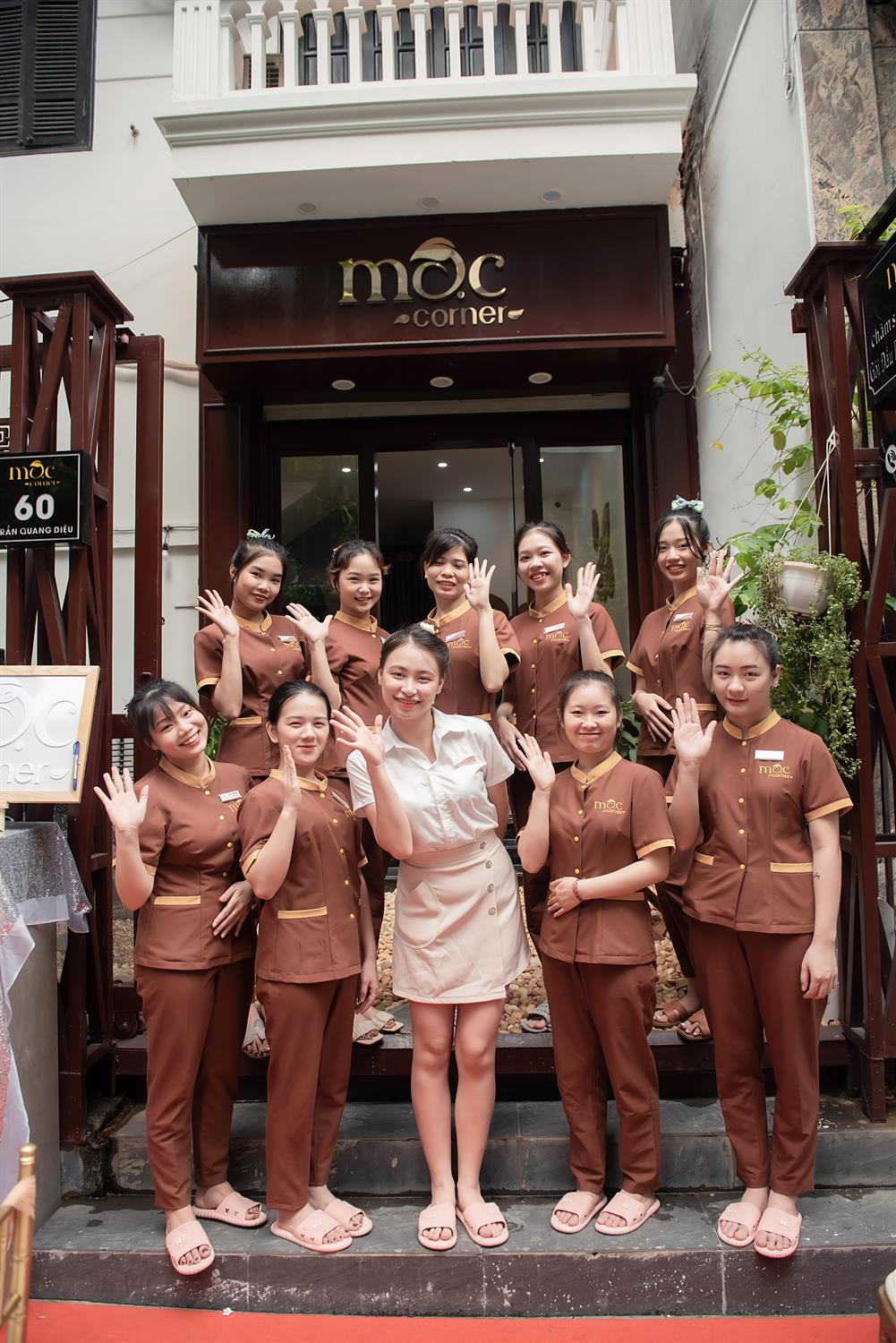 ☘️ NHÂN TÀI LÀ NGUYÊN KHÍ QUỐC GIA  ☘️ ☘️ NHÂN SỰ LÀ TÀI SẢN CỦA MỘC ☘️